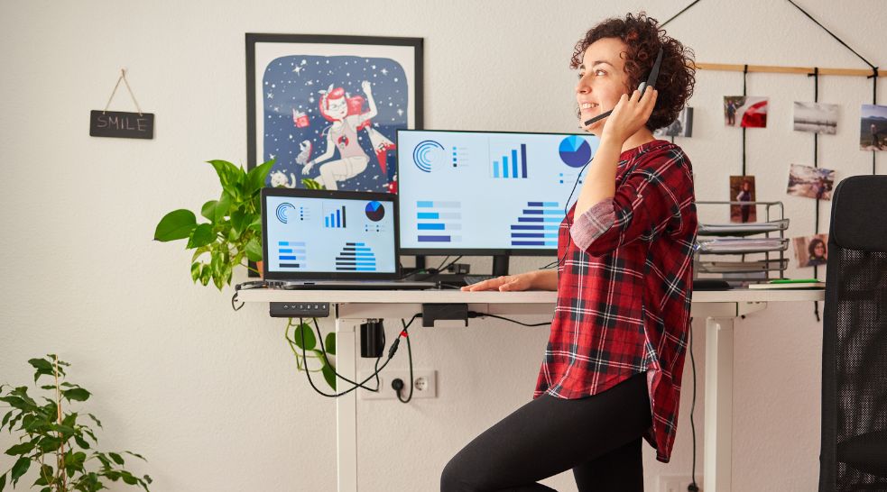 Why Ergonomic Desk Design and Function Matter